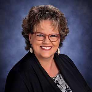 Headshot of Melinda O'Quinn Deposit Operations Manager